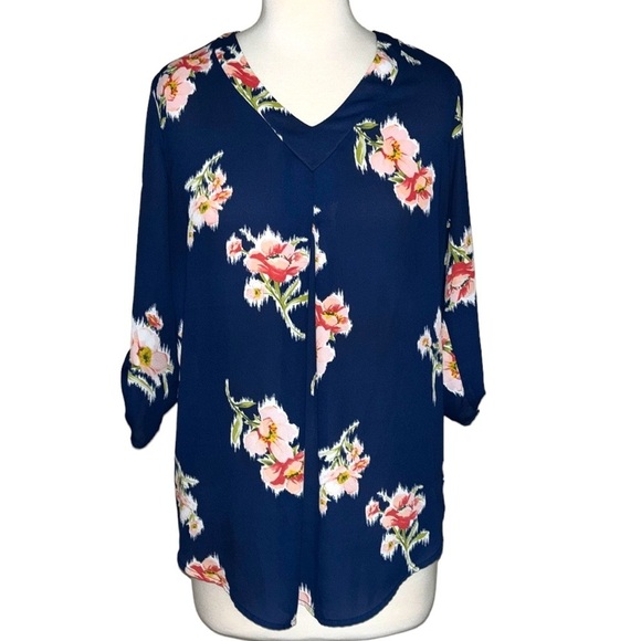 verse Tops - VERSE floral flowy long sleeve roll up blouse in women’s small